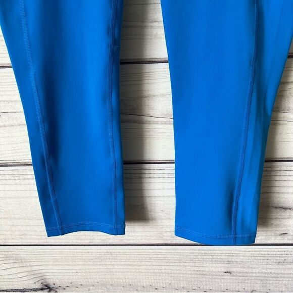 Tek Gear Active Shapewear Blue Side Pocket High Rise Capri Leggings - Picture 4 of 9